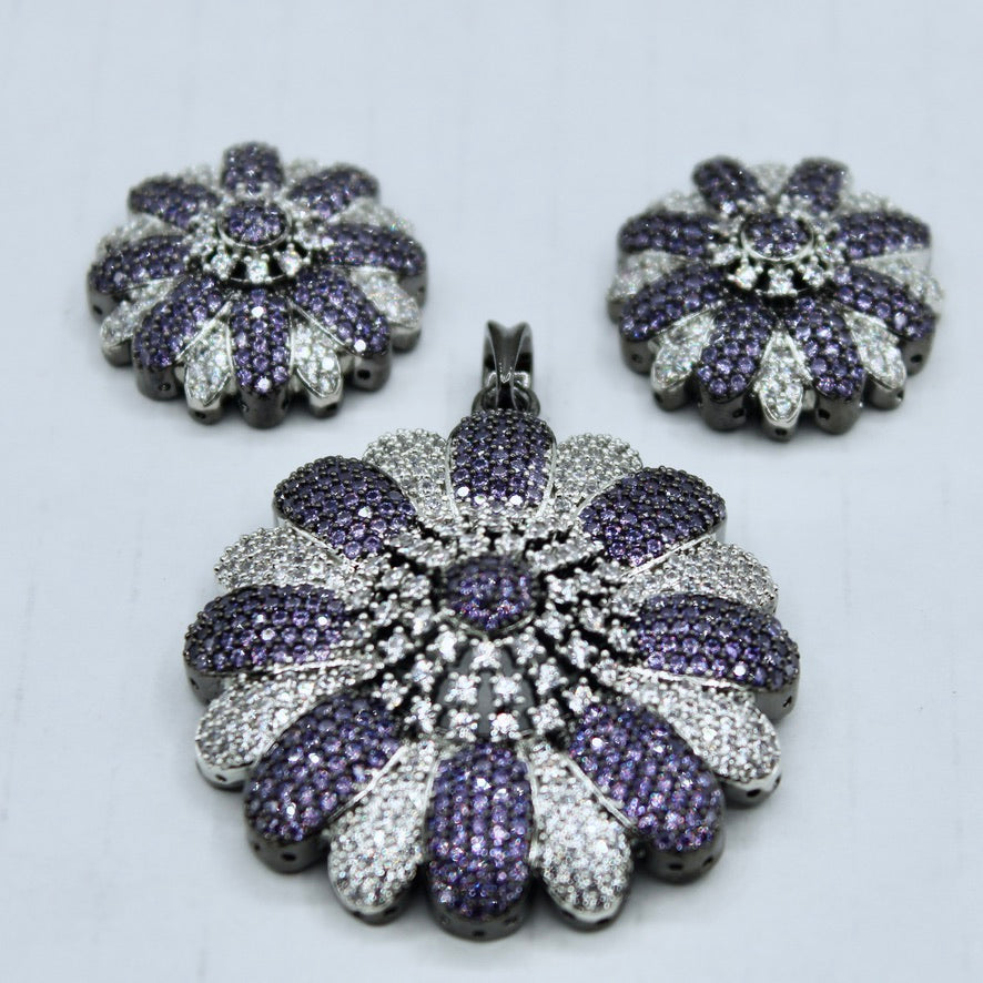 Contrasting Floral Cubic Zirconia Pendant Set - E2282