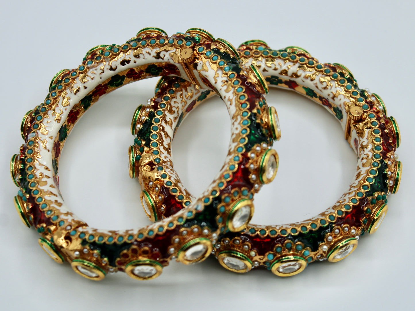 Meena Kari and Kundan Kada - E2221