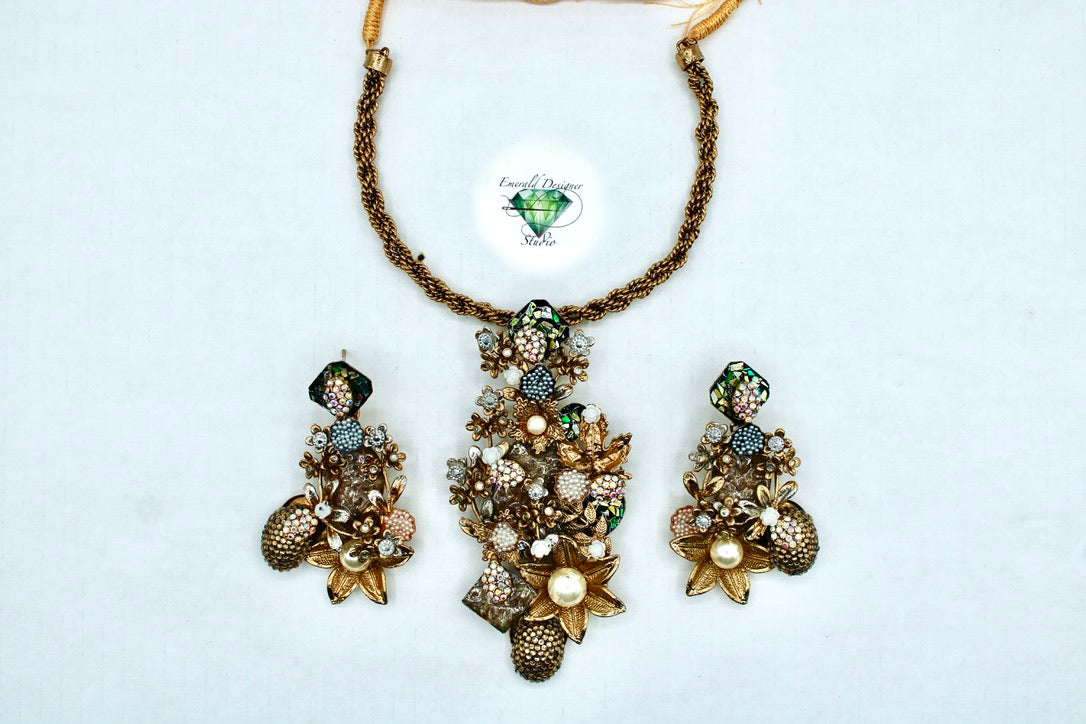 Hand-Crafted Ornate Necklace Set - E4003