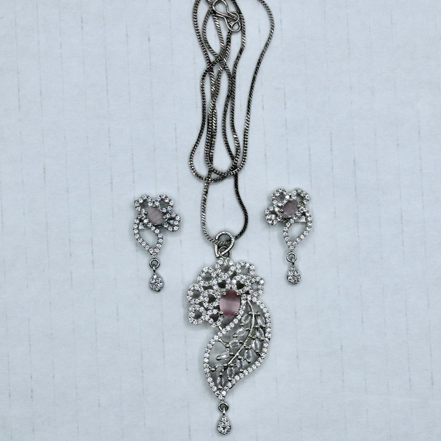 Oval and Marquis Cut Cubic Zirconia Pendant Set - E2291
