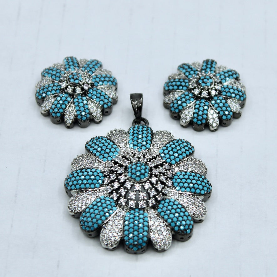 Contrasting Floral Cubic Zirconia Pendant Set - E2282