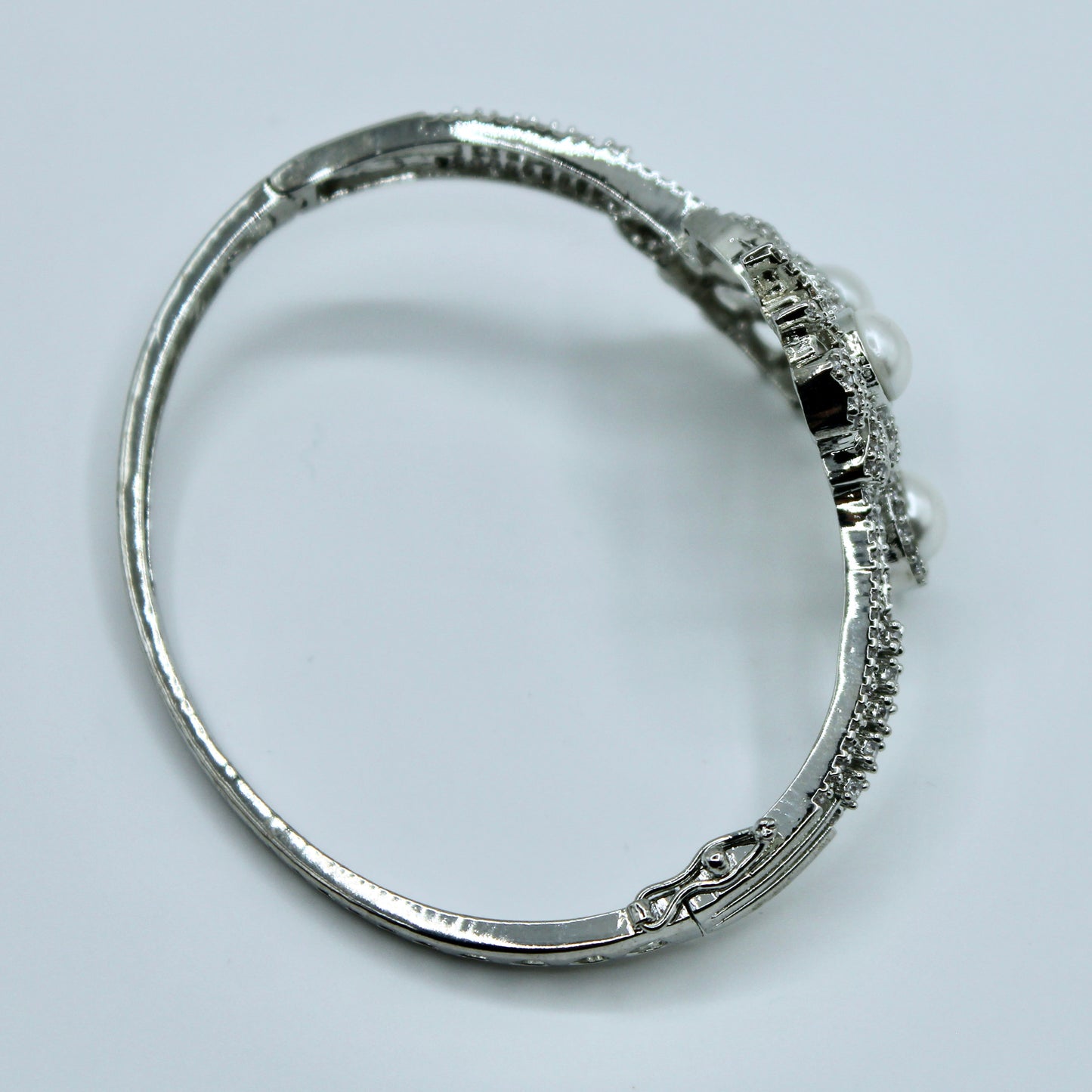 Faux Pearl and Cubic Zirconia Bracelet - E2310