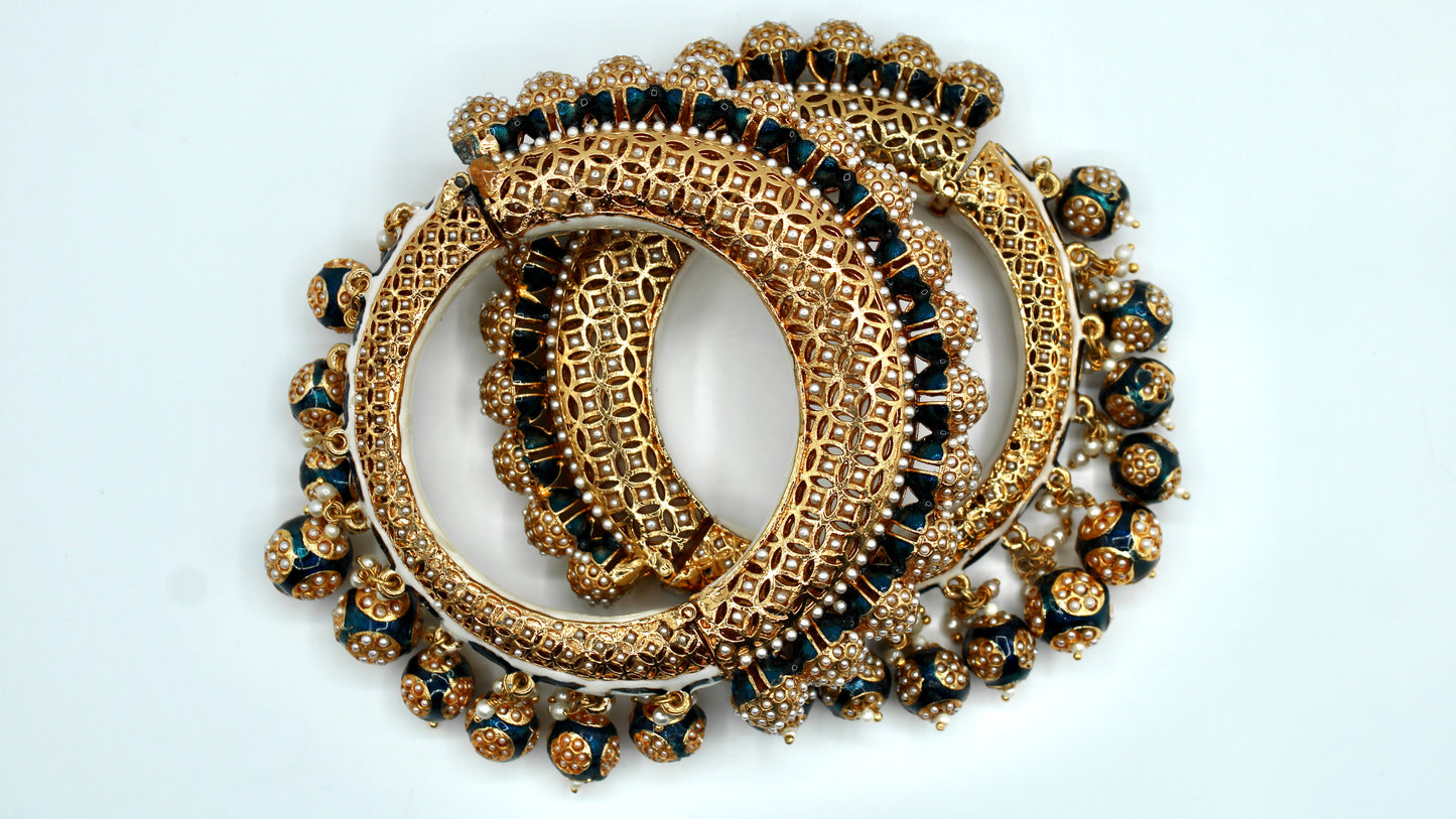Hand-Made Mesh-Detail Meena Kari Kada - E2217