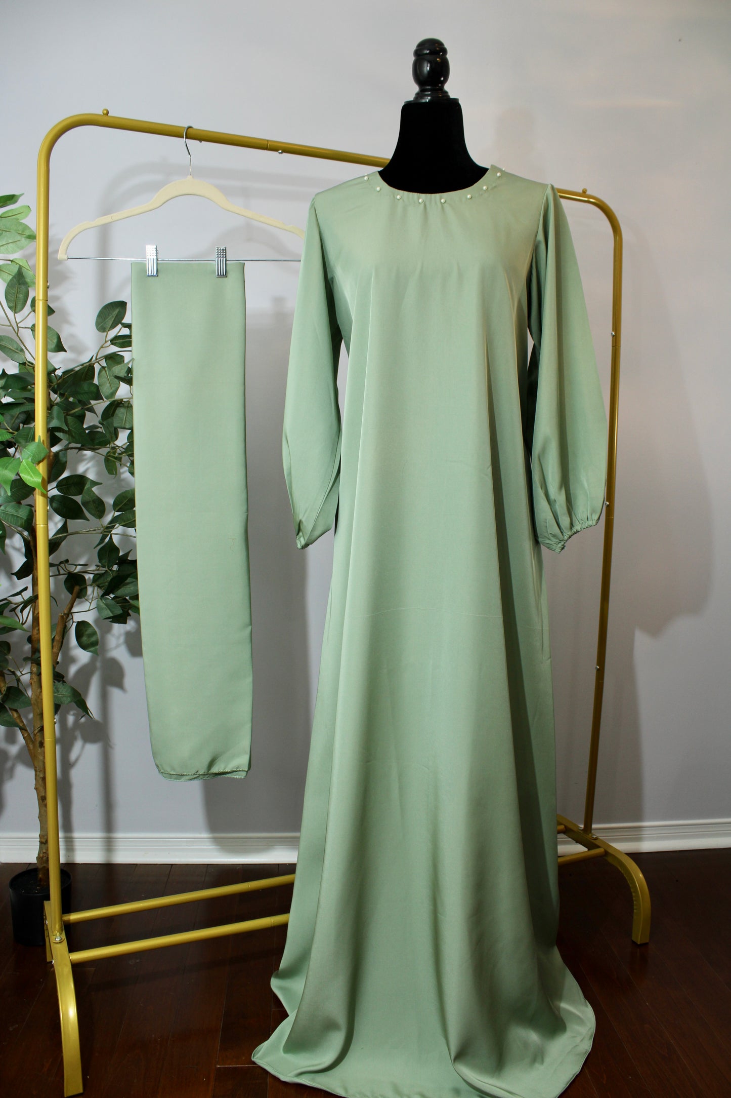 Jade - E213