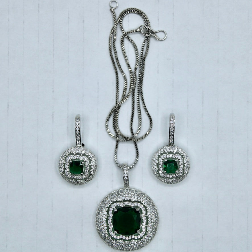 Cushion-Cut Cubic Zirconia Pendant Set - E2288