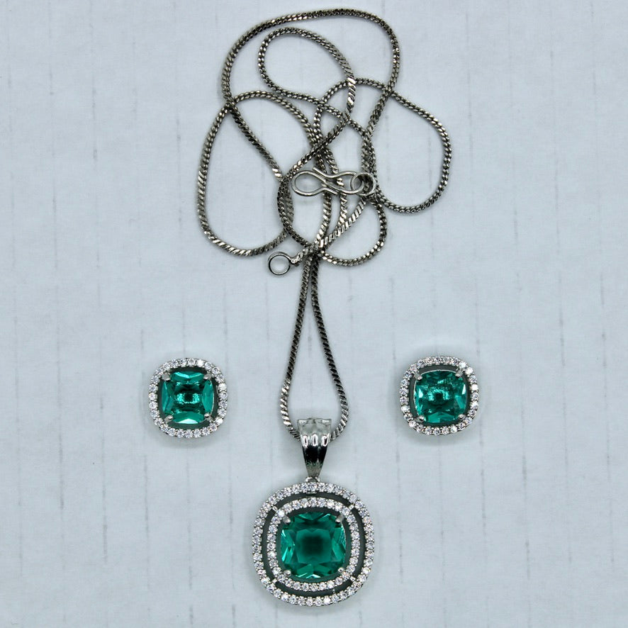 Old Mine Cut Cubic Zirconia Pendant Set - E2292