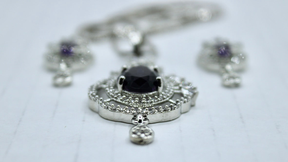 Oval-Cut Cubic Zirconia Pendant Set - E2290