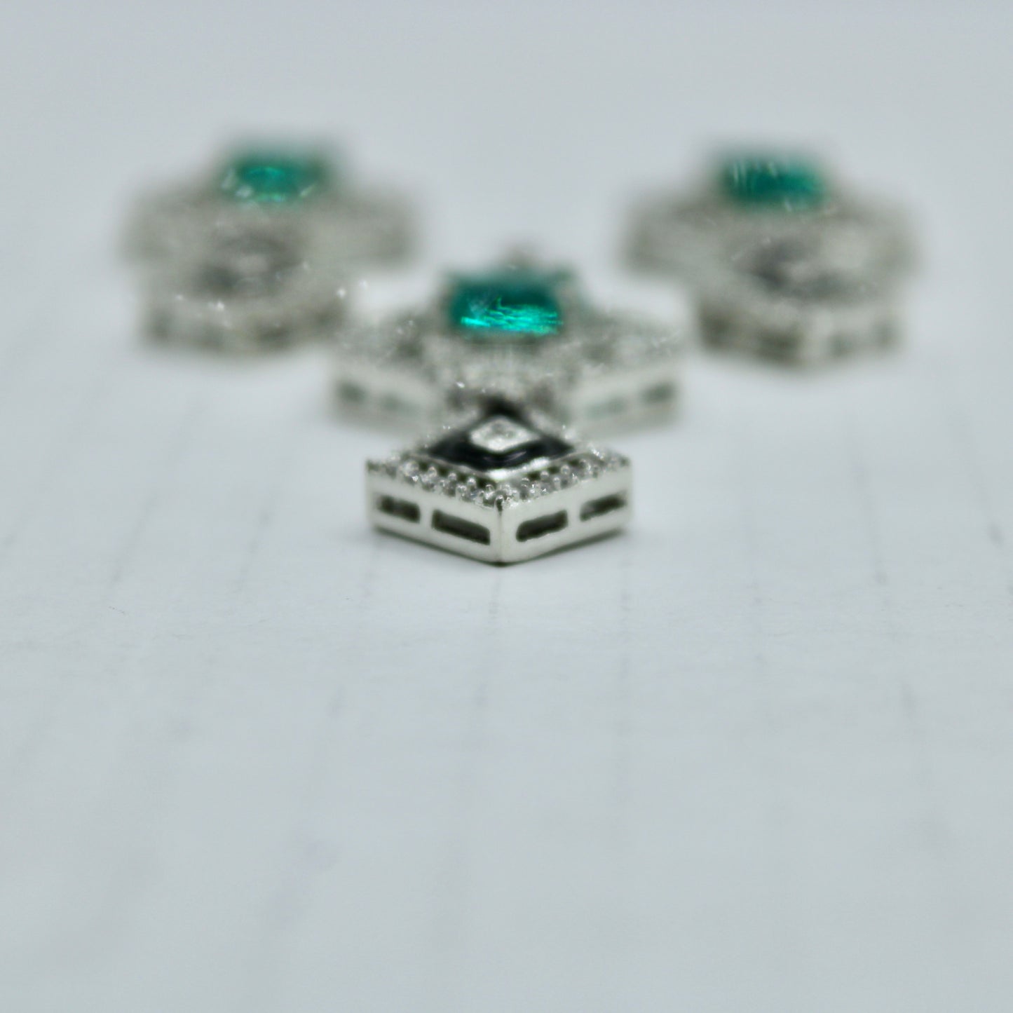 Round-Cut Cubic Zirconia Pendant Set - E2280