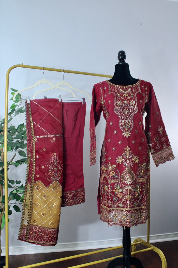 Zareen - E78693