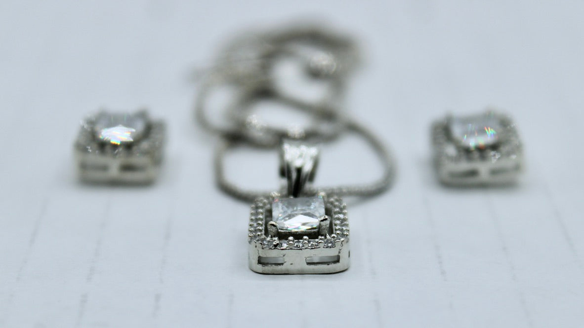 Baguette Cut Cubic Zirconia Pendant Set - E2293