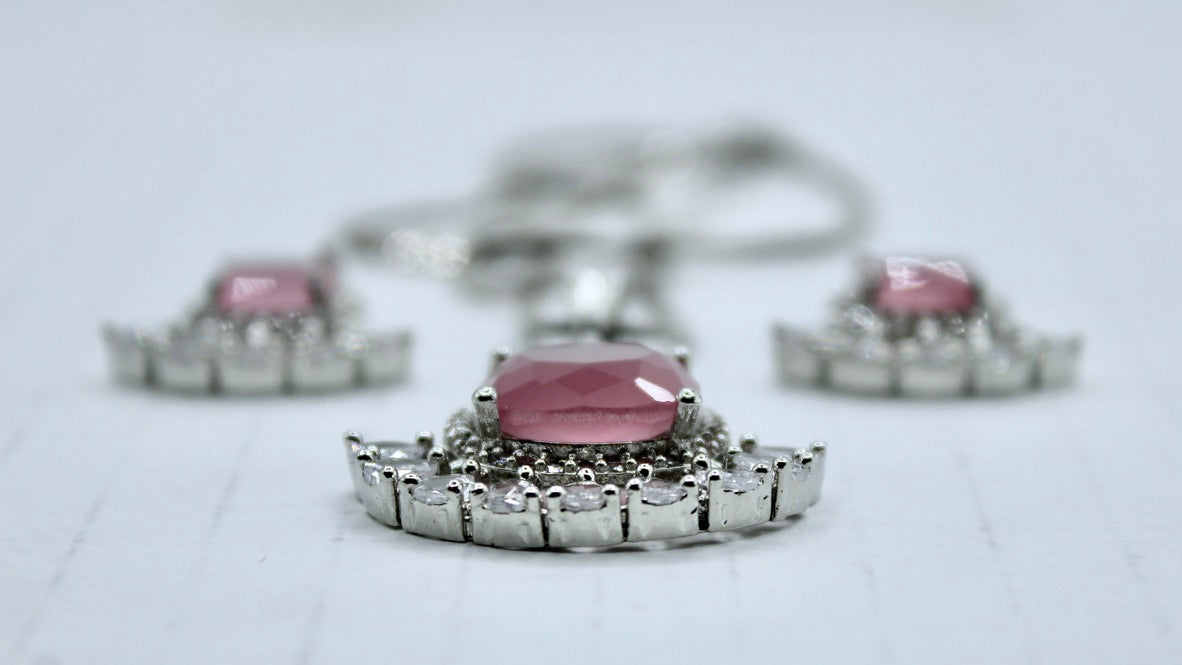 Old Mine Cut Cubic Zirconia Pendant Set - E2286