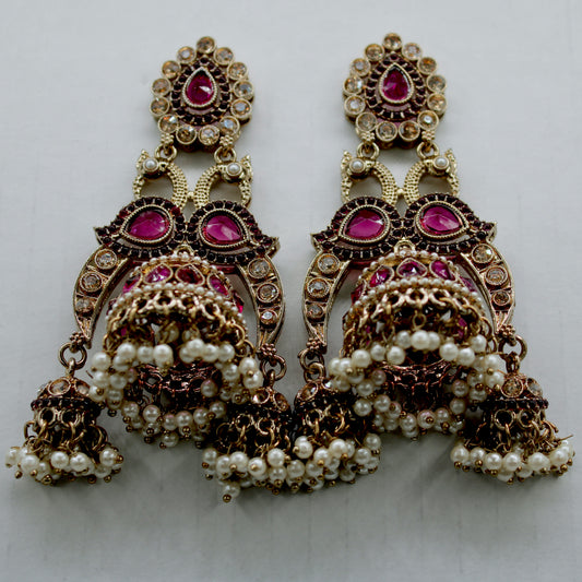 Diamante and Faux Pearl Earrings - E582