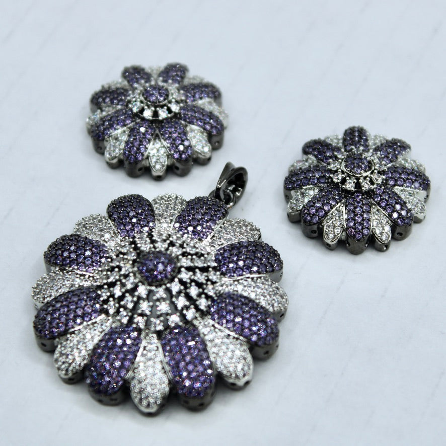 Contrasting Floral Cubic Zirconia Pendant Set - E2282