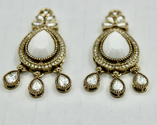Kundan Cocktail Earrings - E553