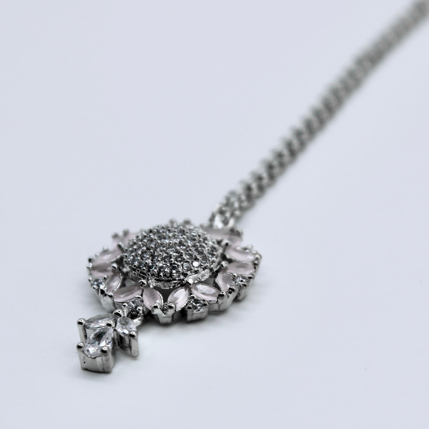 Cubic Zirconia Teeka - E510