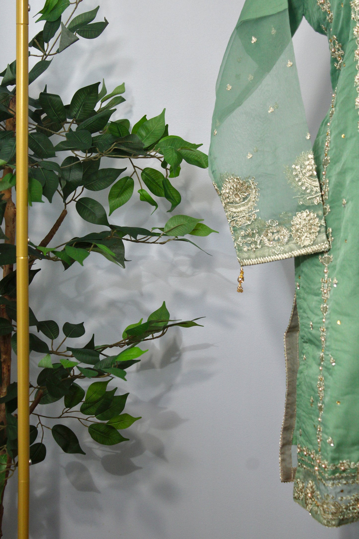 Suhana - E78697