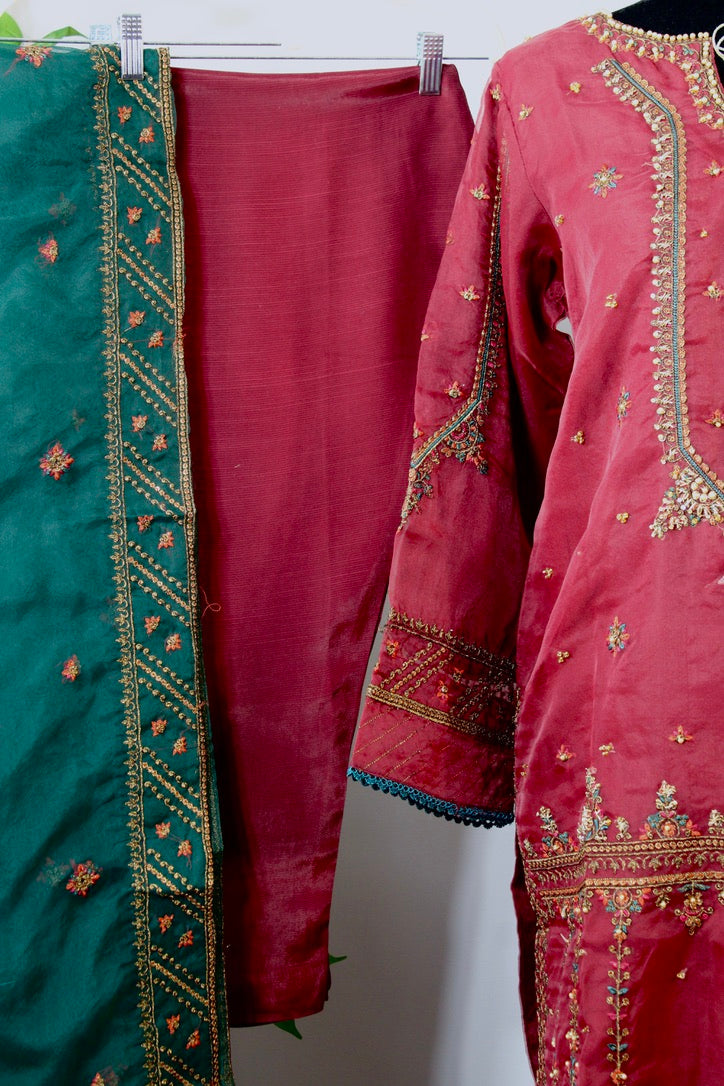 Juhi - E0210