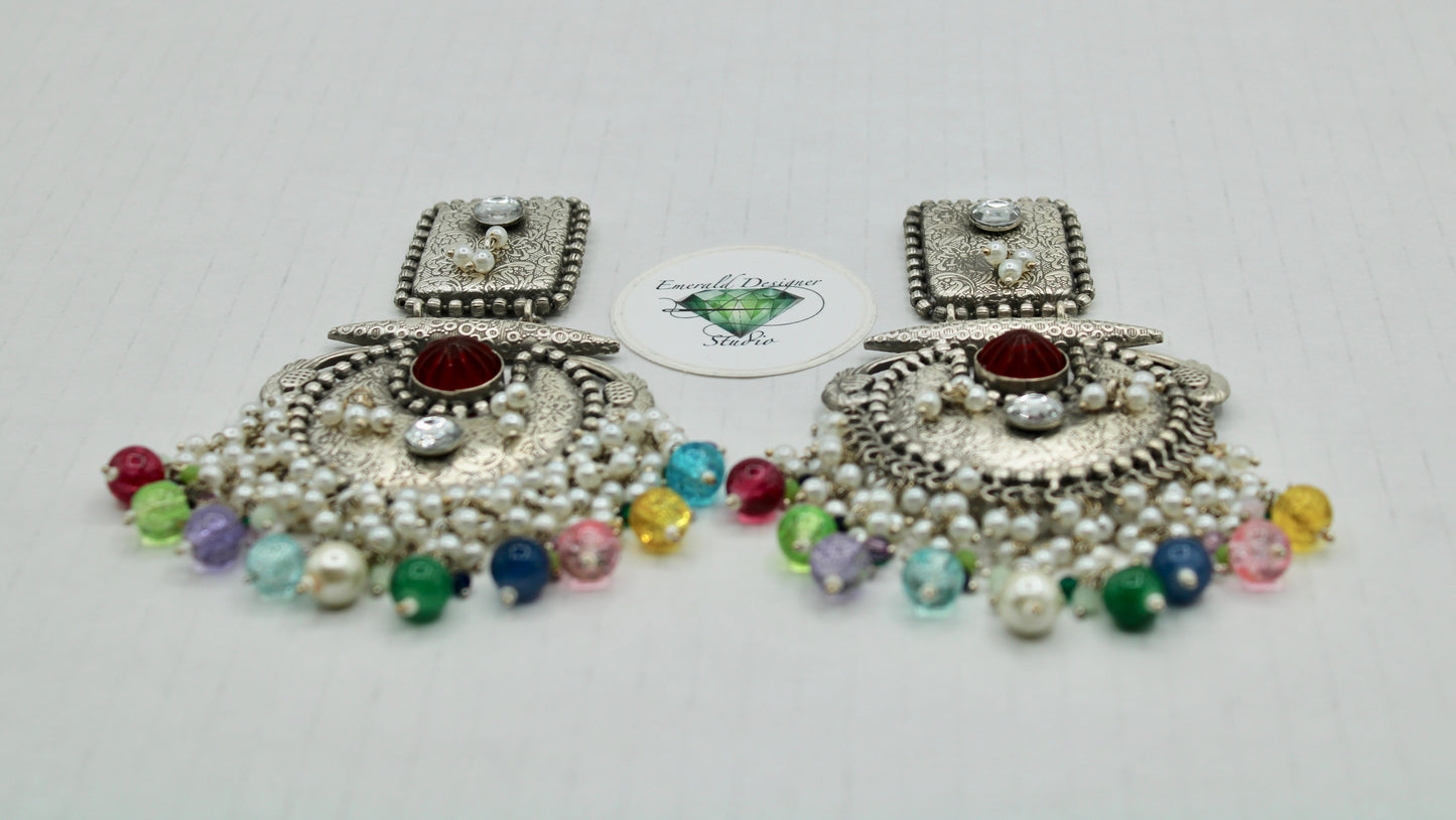 Oxidized Carved Stone Earring With Beads - E1125