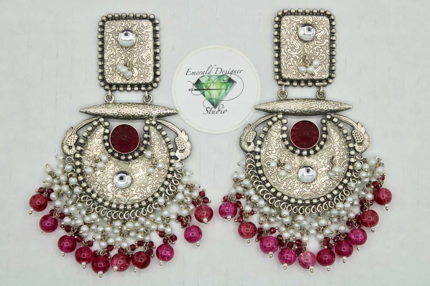 Oxidized Carved Stone Earring With Beads - E1125