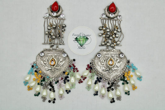 Oxidized Kundan Earrings With Crystals and Faux Pearls - E1256