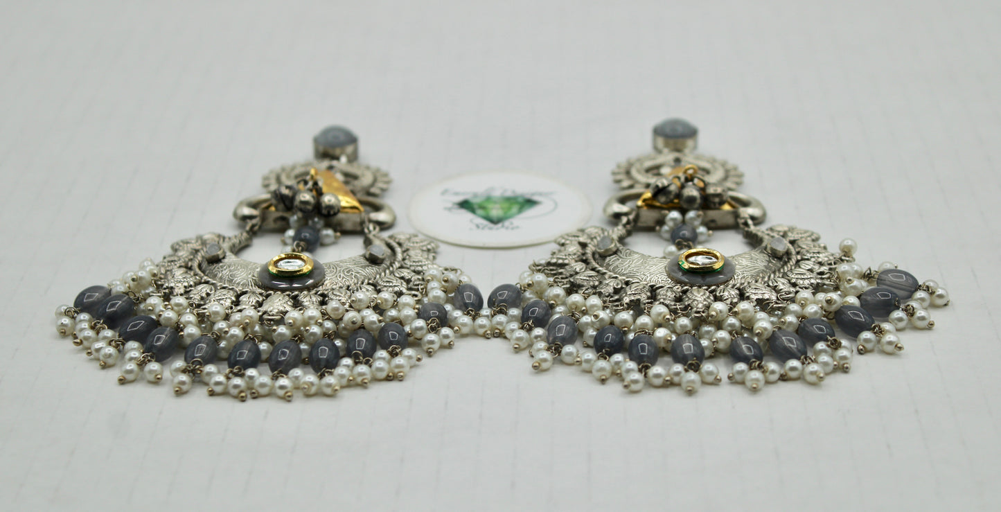 Two-Toned Oxidized Earrings With Monalisa - E1157