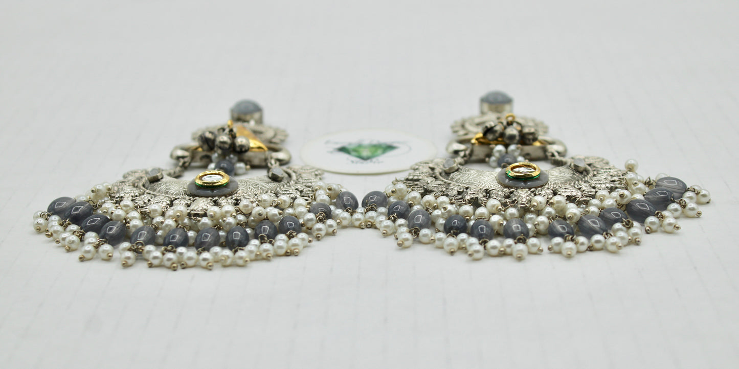 Two-Toned Oxidized Earrings With Monalisa - E1157