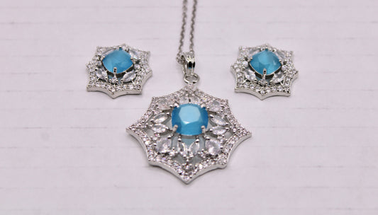 Oval-Cut Cubic Zirconia Pendant Set - E779
