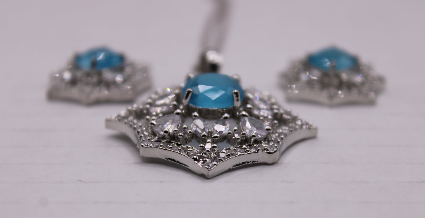 Oval-Cut Cubic Zirconia Pendant Set - E779