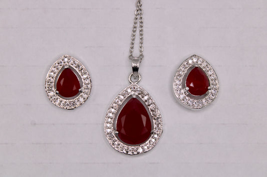 Pear-Cut Cubic Zirconia Pendant Set - E862