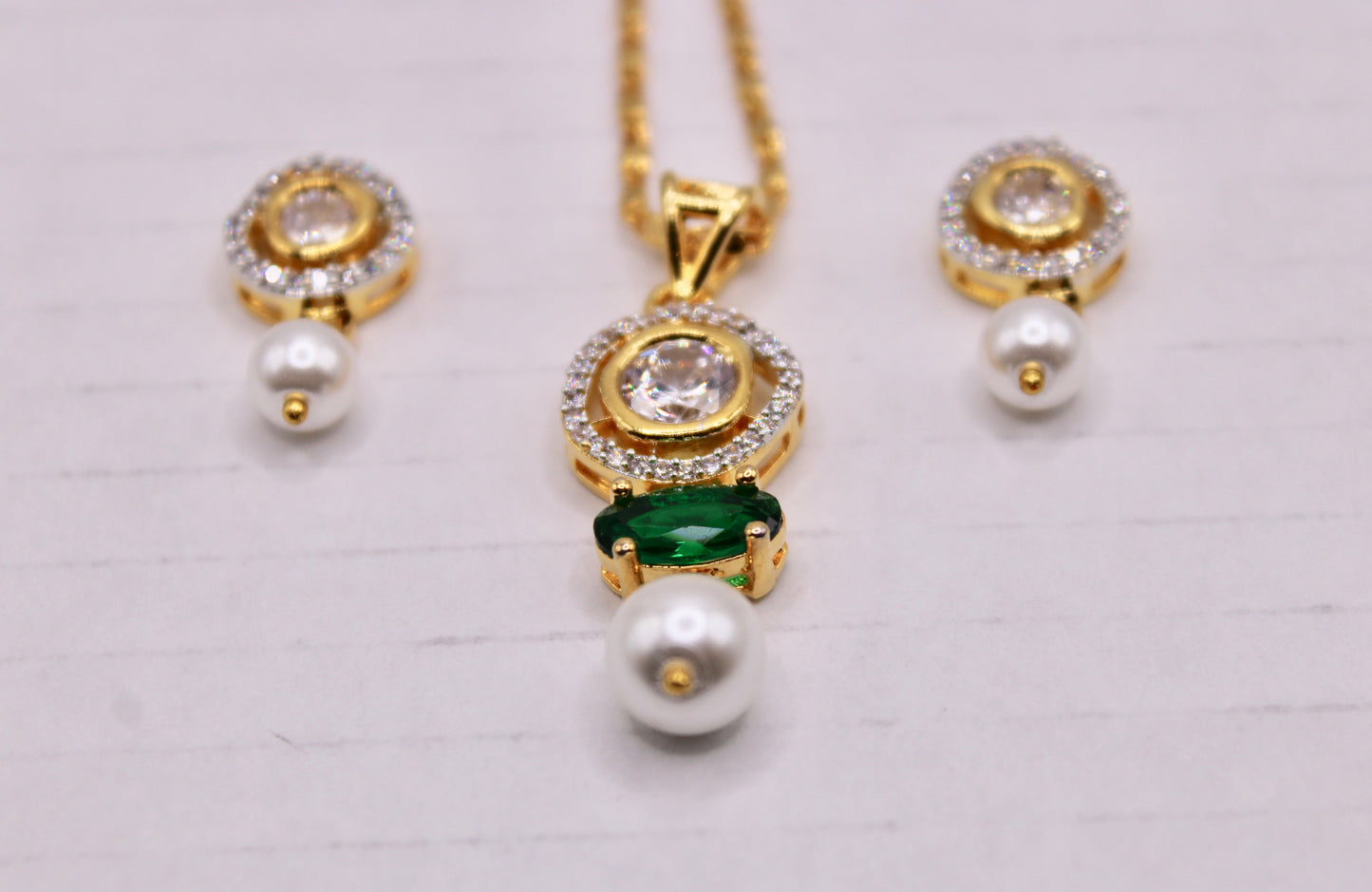 Cubic Zirconia and Faux Pearl Pendant Set - E1208