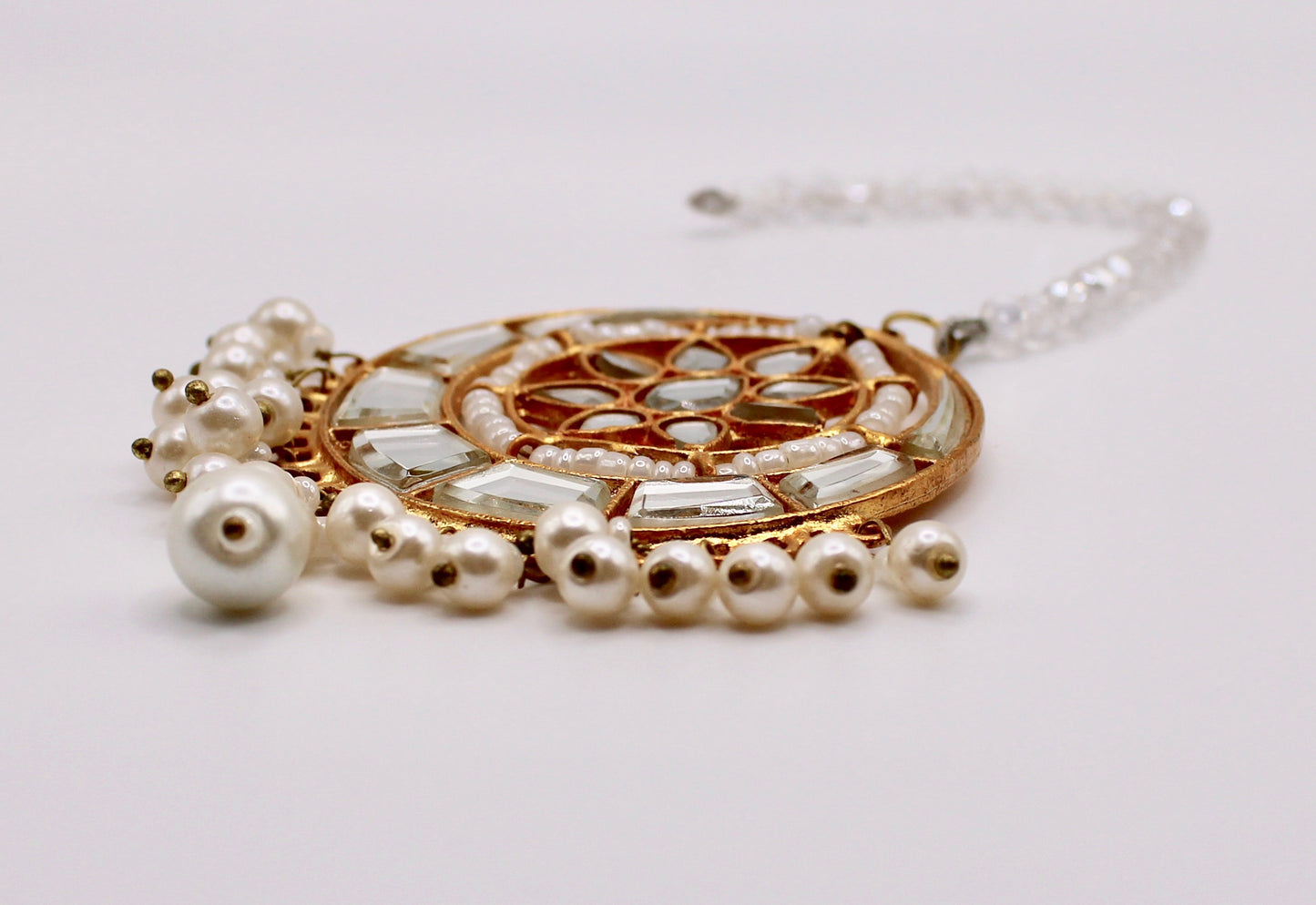 Sheesha Kundan and Faux Pearl Teeka - E961