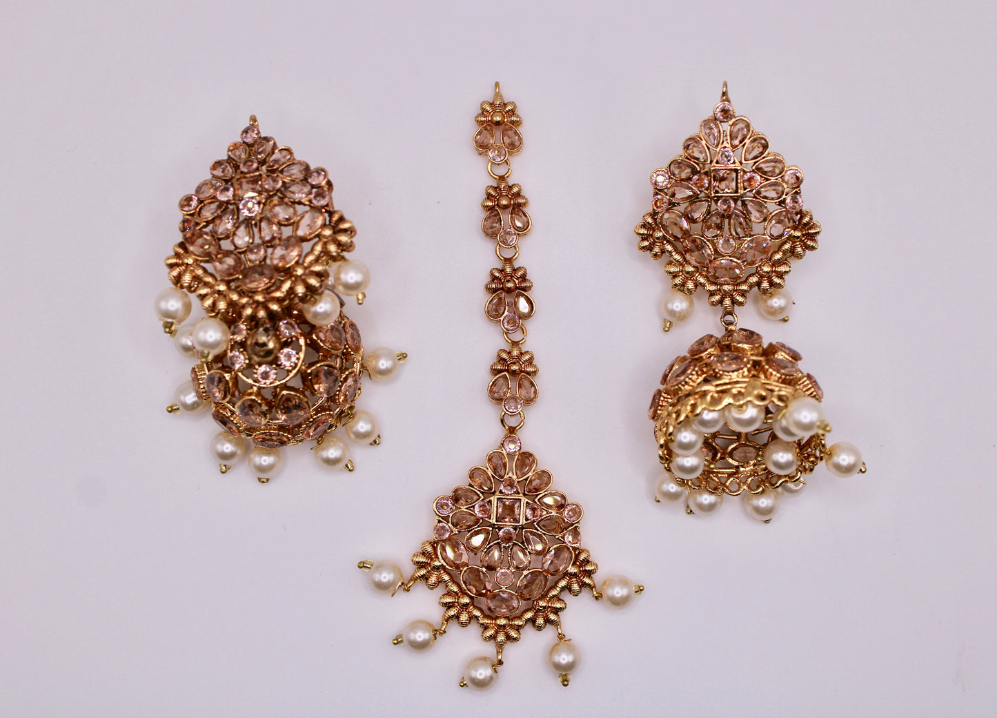 Cubic Zirconia and Faux Pearl Teeka Set - E106