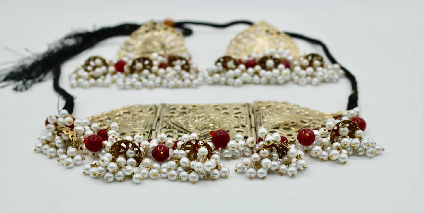 Oxidized Choker Set with Beads and Faux Pearls - E117