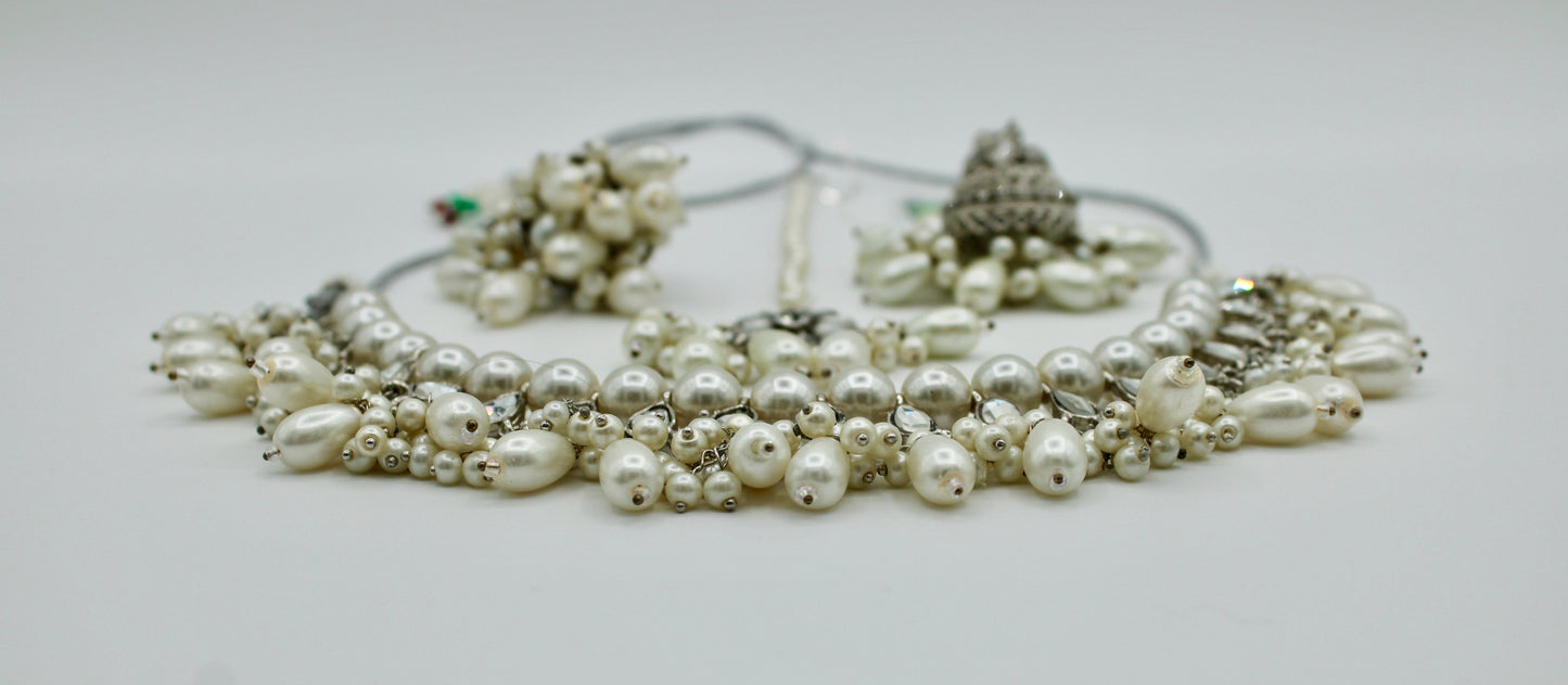 Sheesha Kundan And Faux Pearl Necklace Set - E101