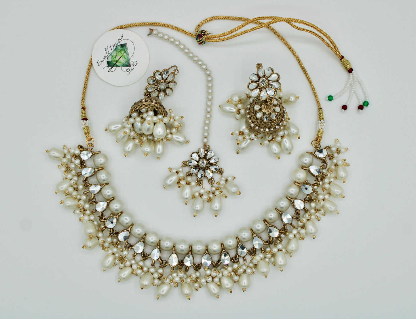 Sheesha Kundan And Faux Pearl Necklace Set - E101