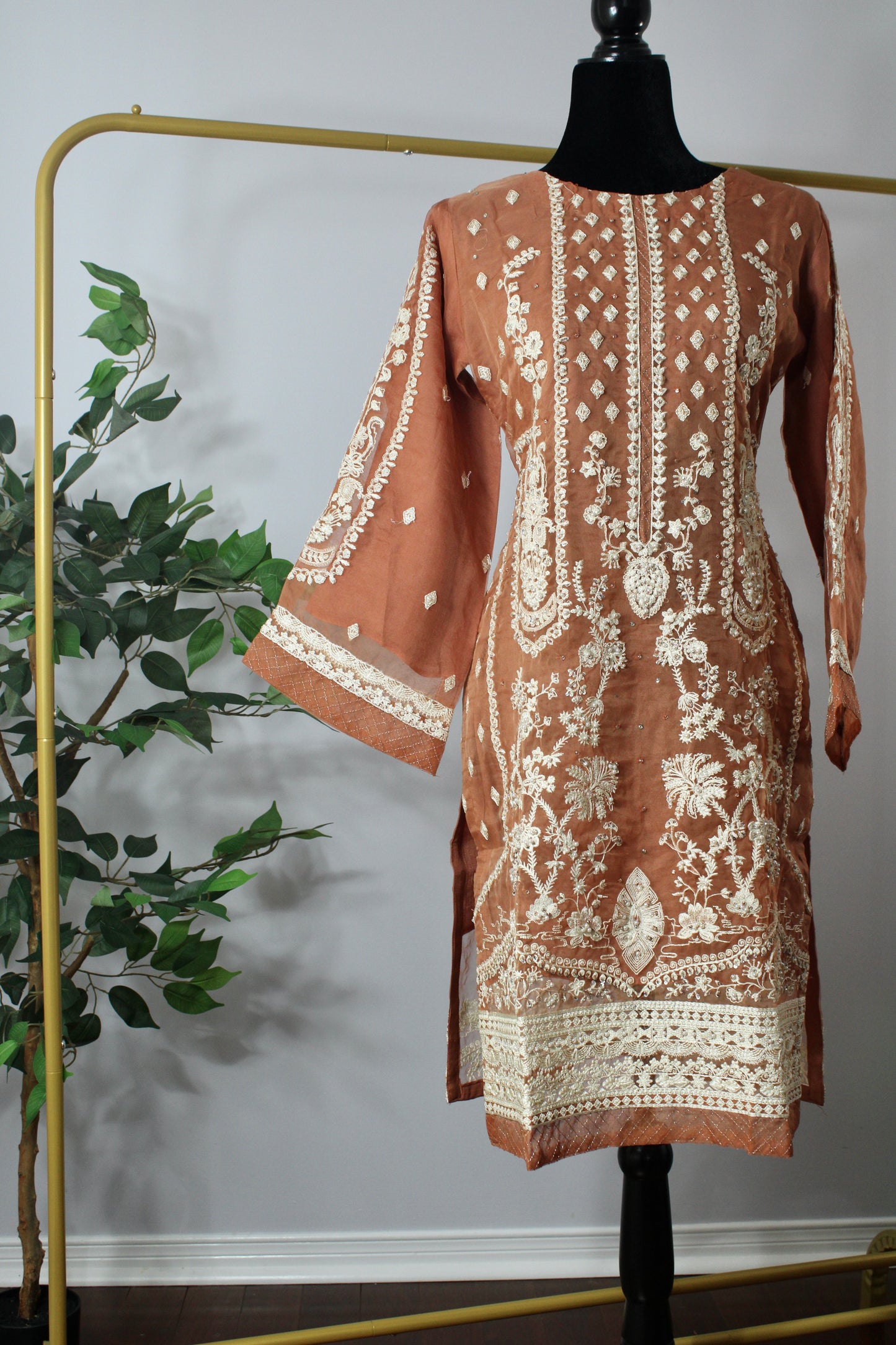 Noori - E2002