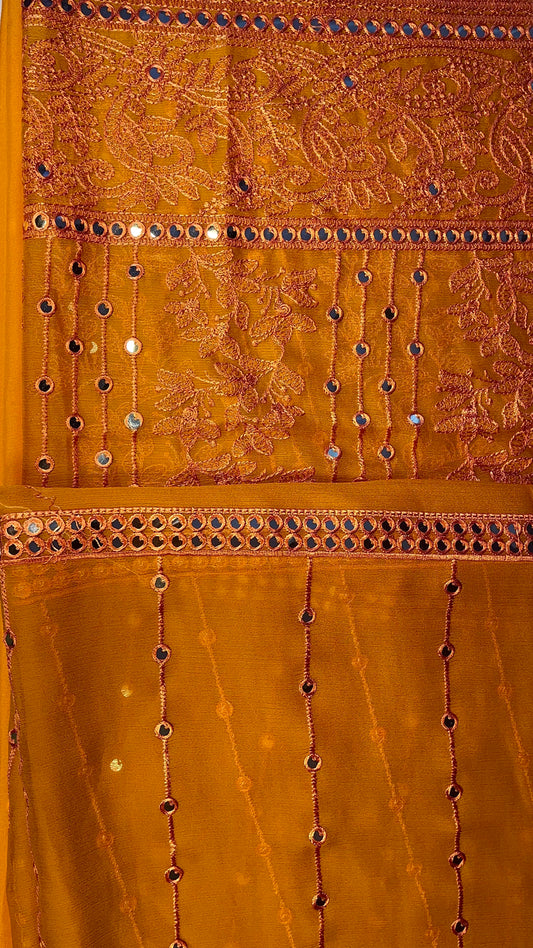 کڑھائی شدہ شفان