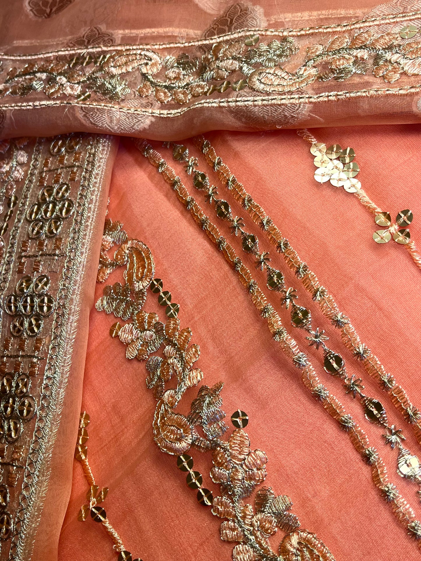 Organza Broshia