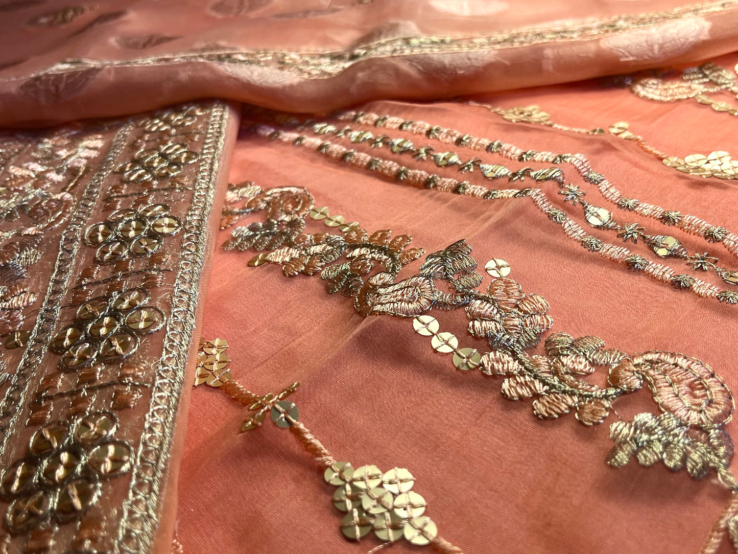 Organza Broshia
