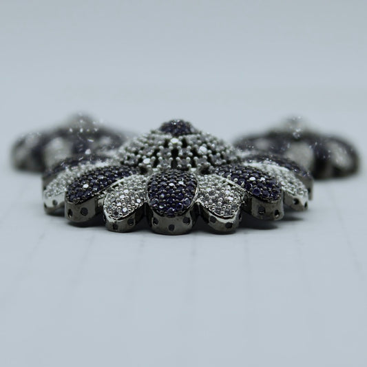 Contrasting Floral Cubic Zirconia Pendant Set - E2282