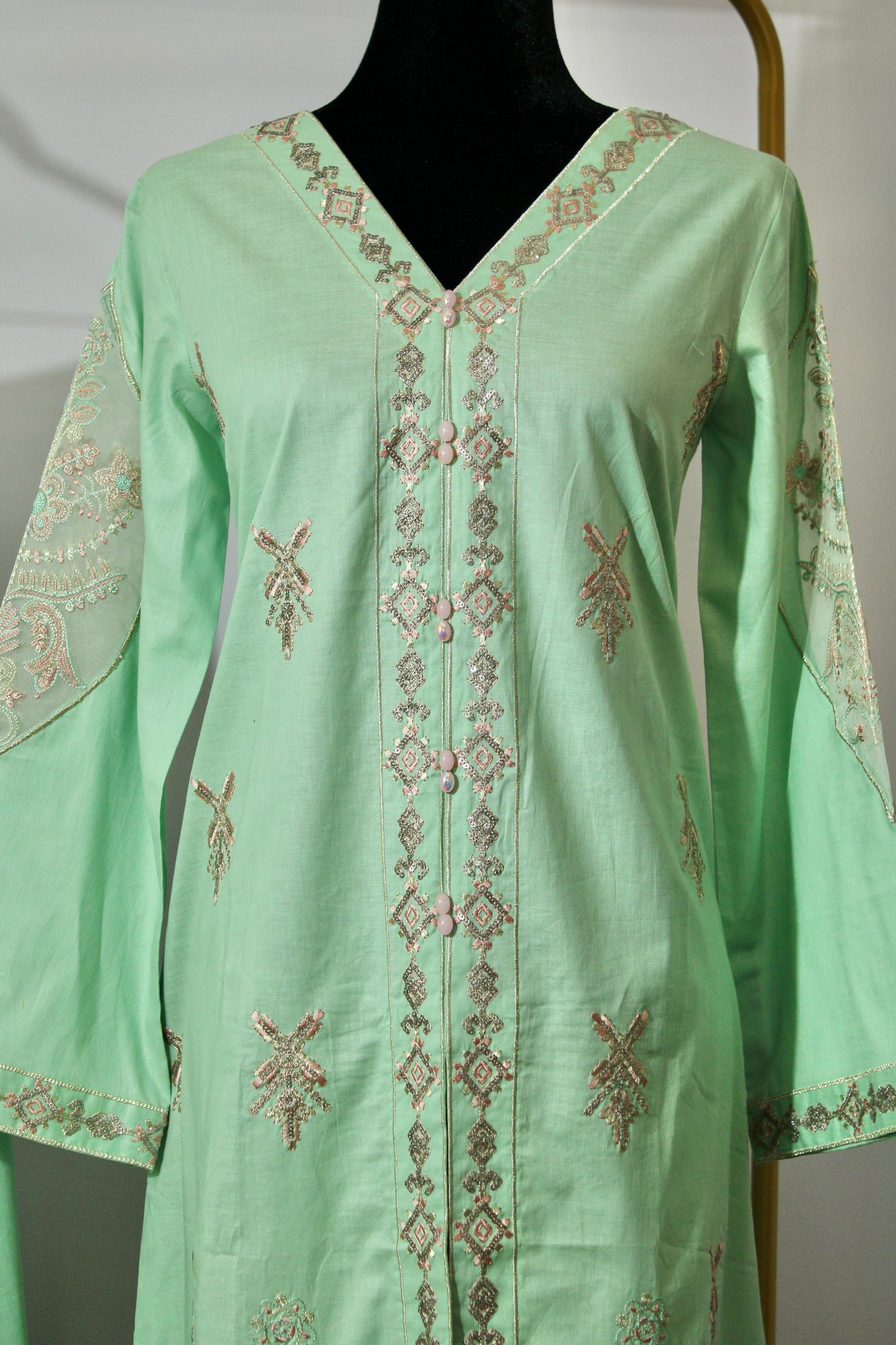 Gulzar - E78675