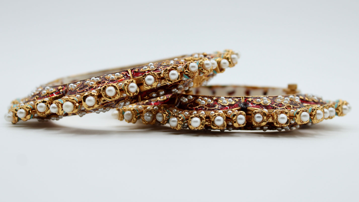 Scalloped Meena Kari and Kundan Kada - E2222