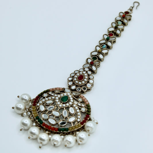 Sheesha Kundan and Acrylic Bead Teeka - E516
