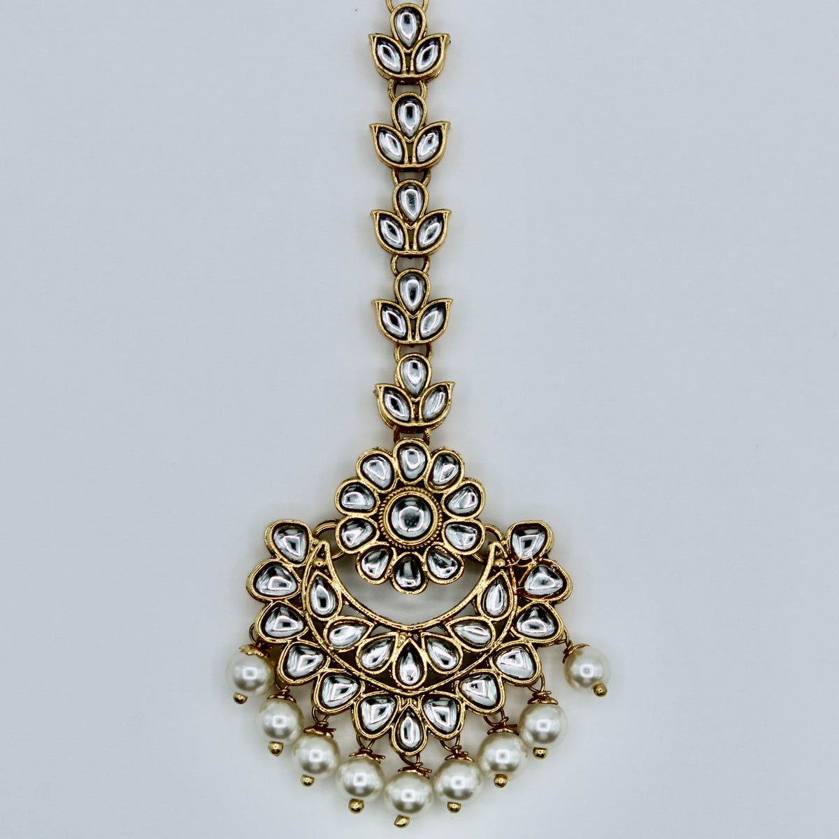 Traditional Kundan and Faux Pearl Teeka - E519