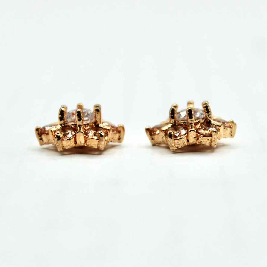 Two-Toned Floral Traditional Cubic Zirconia Studs - E2341