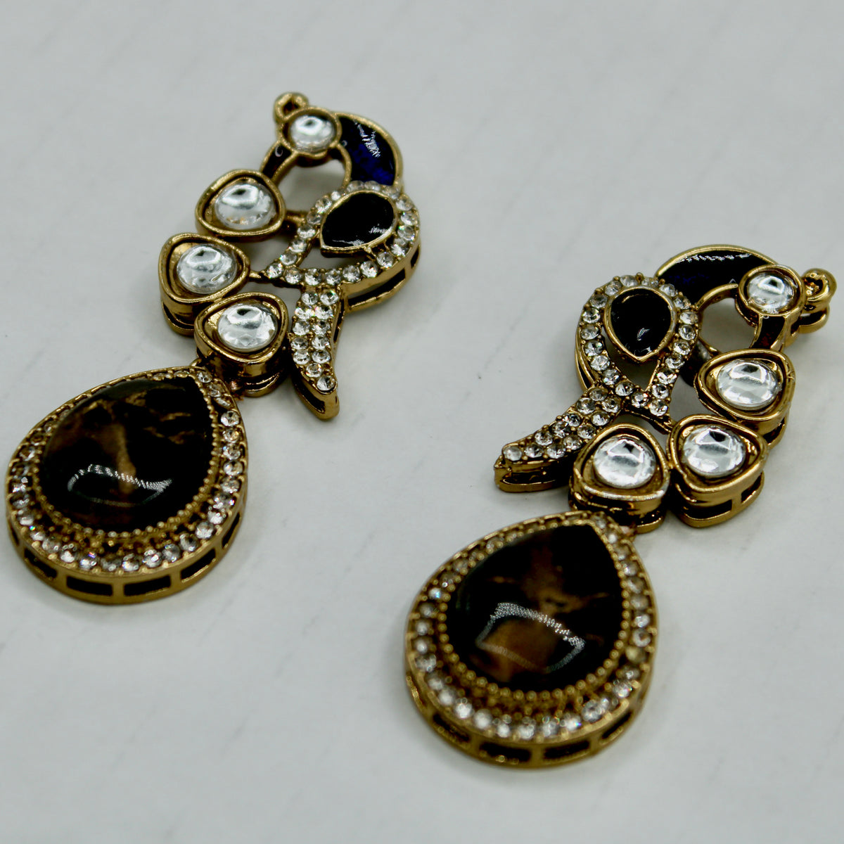 Cubic Zirconia Earrings - E544