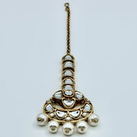 Kundan and Faux Pearl Teeka - E517