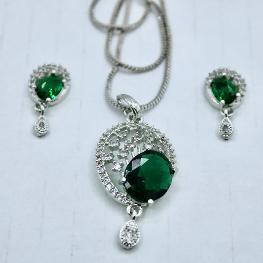 Oval-Cut Cubic Zirconia Pendant Set - E2289