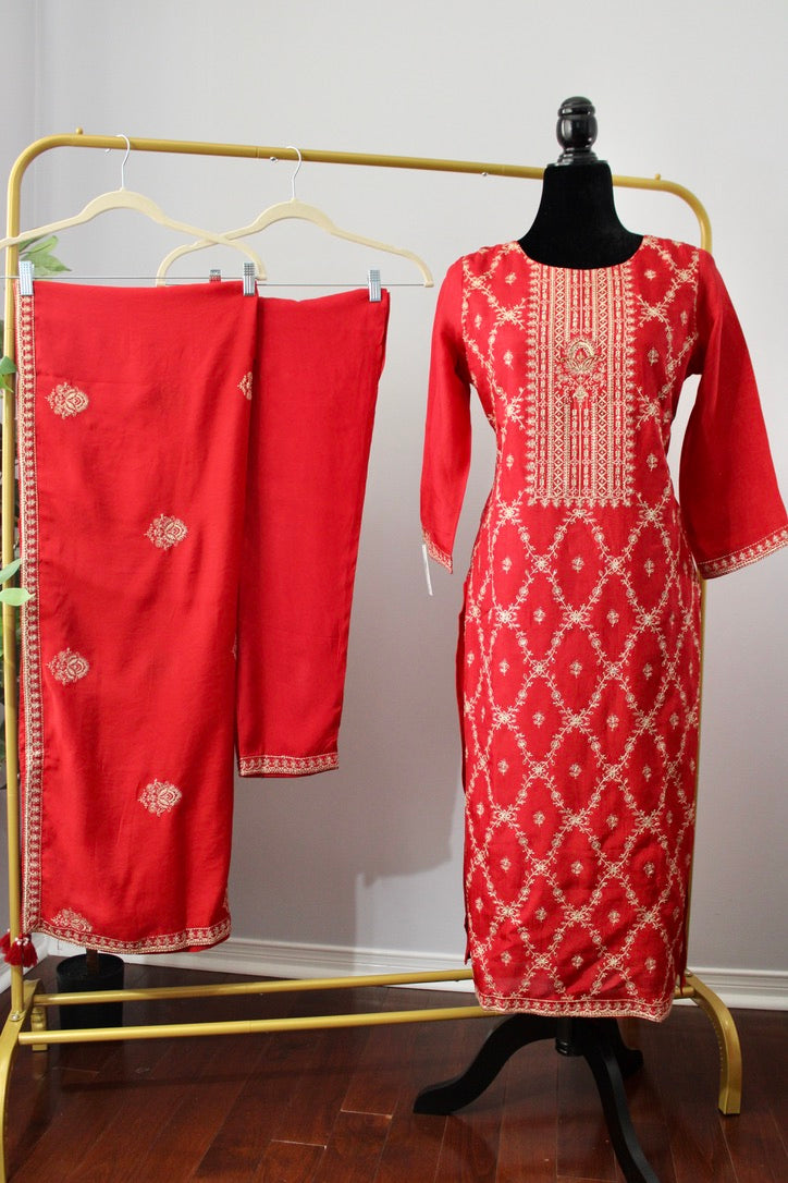 Vermilion Charm - E8891