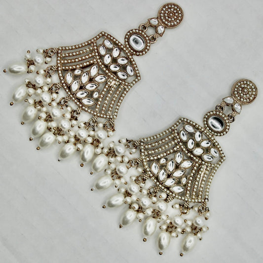 Faux Kundan and Bead Detail Earrings - E572